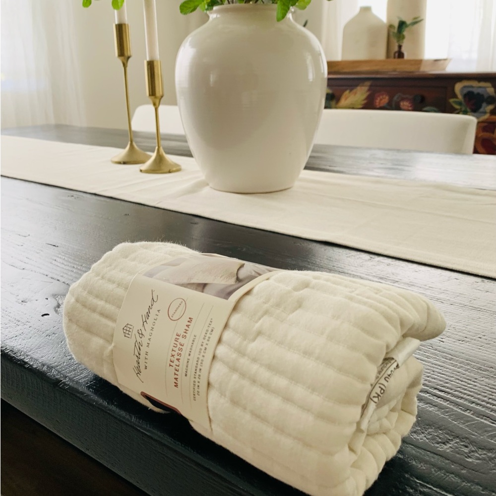 Hearth and hand mateless pillow sham-standard